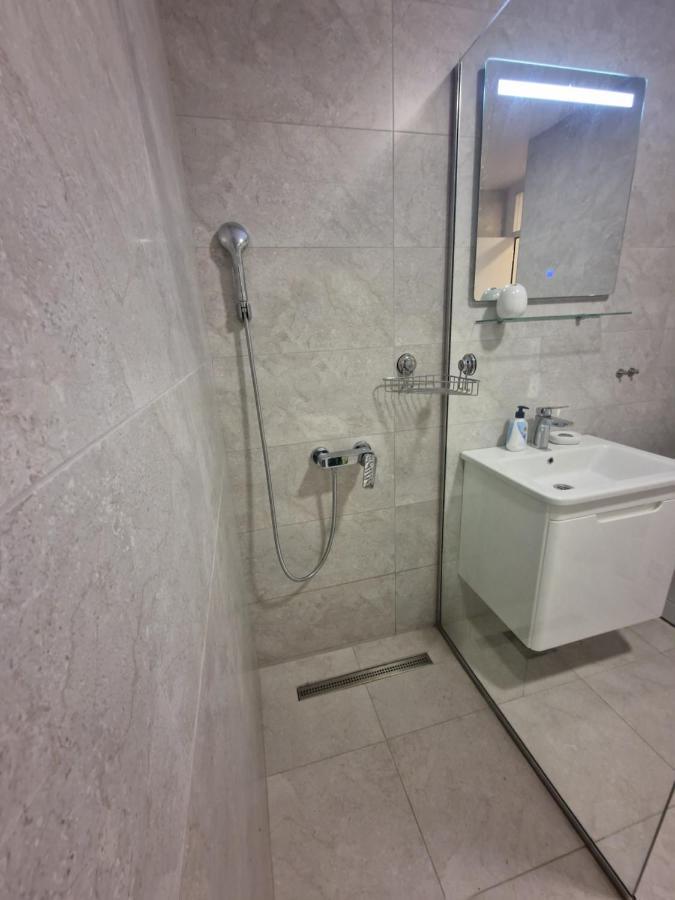 Heart Of The City - 75Sqm Suite Skopie Exterior foto